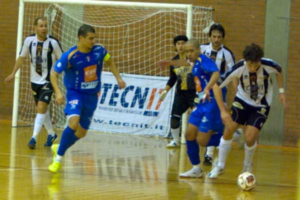 S.C. Cagliari C5 -  Luparense