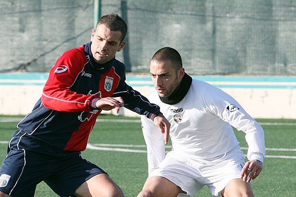 Sant'Elia-Portotorres 1-1, Sanna e Recano