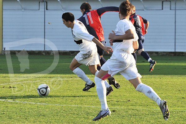 Jacopo Malesa ferma Andrea Sanna