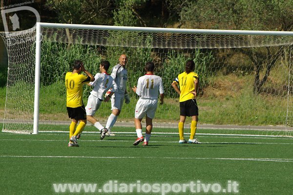 Dettori si dispera dopo l'errore di Viani Dettori si dispera dopo l'errore di Viani