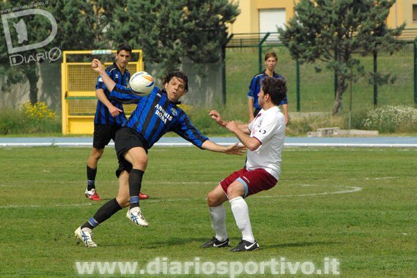 Schiavon cerca di saltare Garau