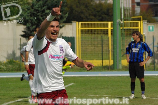 Federico Boi esulta dopo il gol dell'1-0