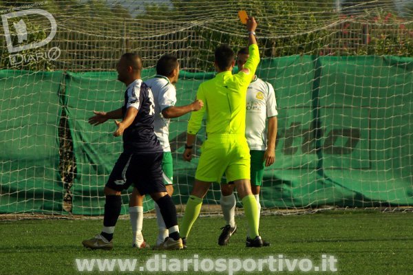 Federico Murino  viene ammonito