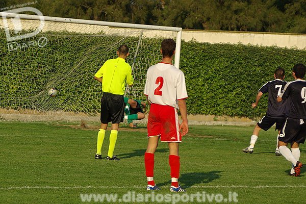 Ignazio Picciau supera Scalas dal dischetto e firma il 2-2