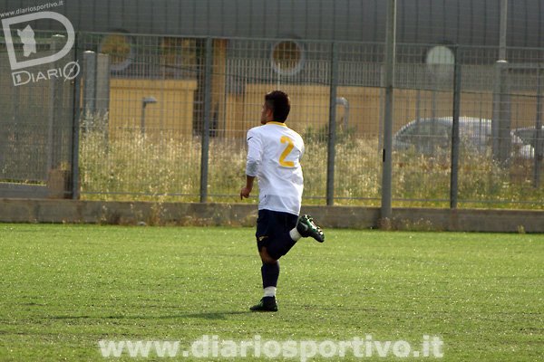 Tony Fantasia esulta dopo il gol dell'1-4