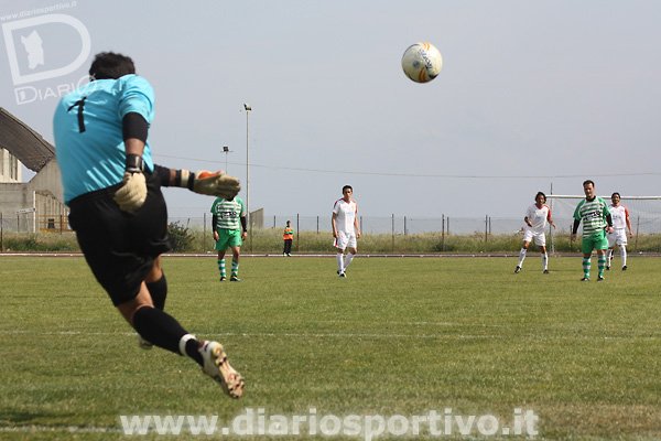 Enzo Carta al rinvio Enzo Carta al rinvio