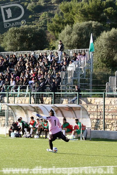 Roberto Stocchi rinvia