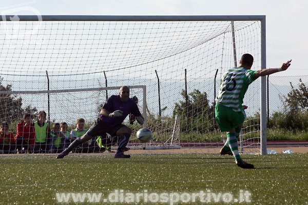 Andrea Palmas supera Gabriele Fanni dal dischetto