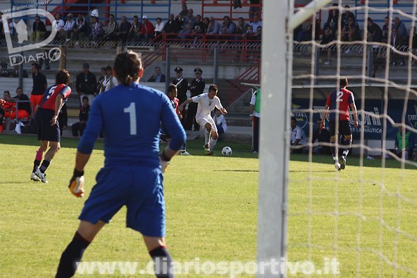 Deliperi osserva l'azione di Cocco