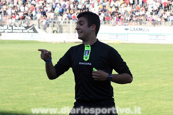 L’arbitro Alberto Renna di Carbonia