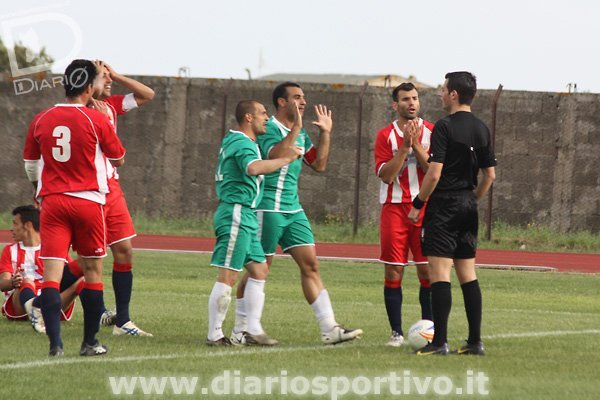 Siazzu, Borrotzu e Mirabet protestano dall'arbitro Pezzuto