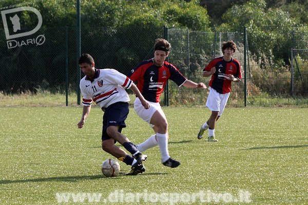 Stefano Murreli dribbla Stefano Biggio 