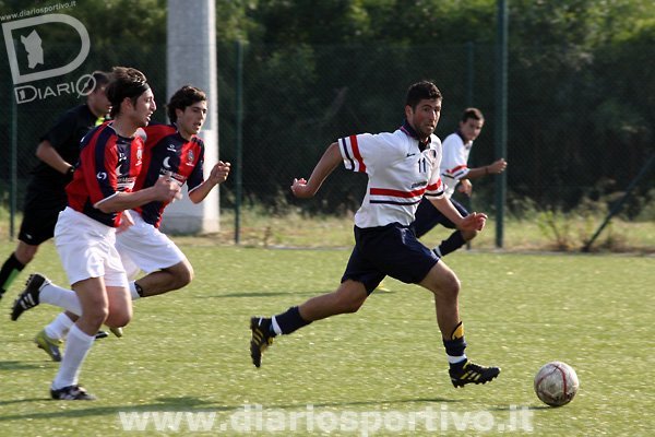 Stefano Murreli inseguito da Stefano Biggio 