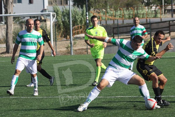 PgsClunSanPaolo-Tertenia-2-1 Feboli protegge palla