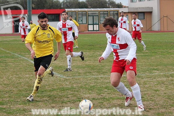 Stefano Frongia in vantaggio su Nicola Dettori