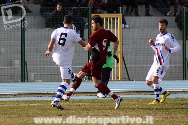 Fallo di Paolacci su Luca Caboni