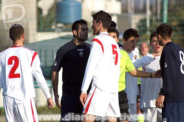 Francesco Virdis discute con Petricca