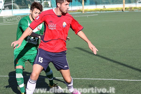 Adrian Atomei marcato da Amendola