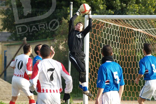 Sarroch-Orrolese3-3 Daniele Dessalvi in presa plastica