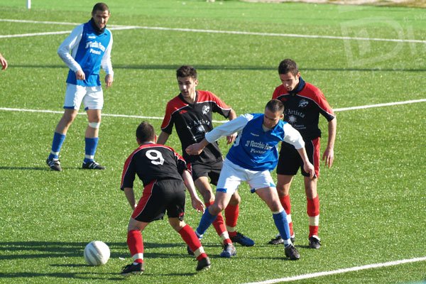 Abbasanta-Fonni-1-0 Floris fra 3 avversari