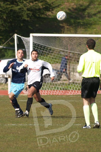 Macomerese-Bittese 0-0  Usai e Calvisi si contendono la palla