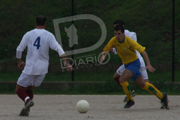 Samatzai-Girasole0-4 Sergio Rocco guarda Marco Nieddu