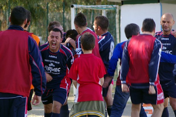 Esultanza dopo il Secondo goal del Monte Alma 