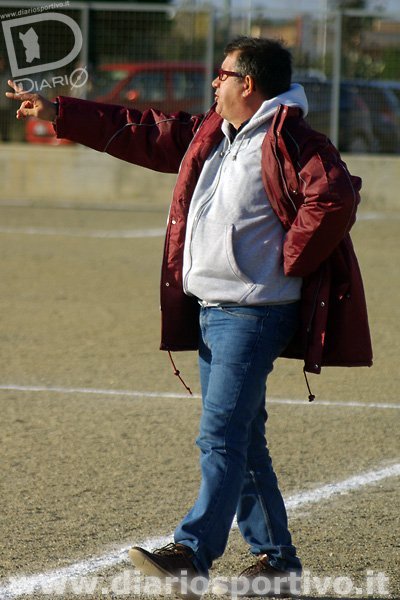 Il Tecnico Gigi Piras durante la partita Orione - Castor Tortolì