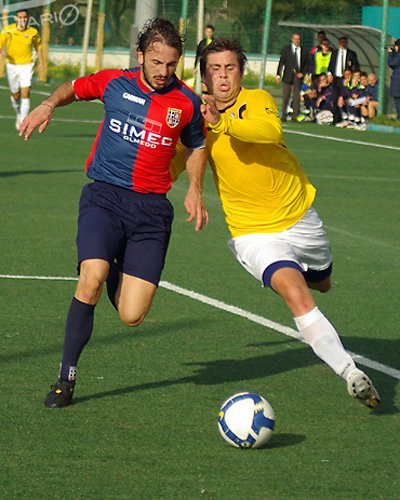 Bergese sprinta con Curcio, nella partita contro la Torres