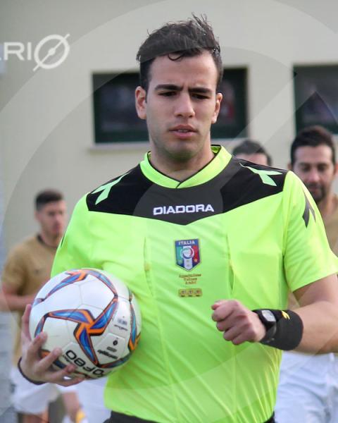 Arbitro Gian Piero Gatta di Sassari