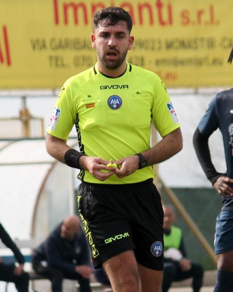 Arbitro Matteo Tidili di Cagliari