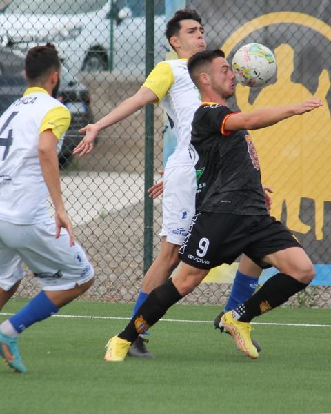 Antonio Demarcus, attaccante, Atletico Uri