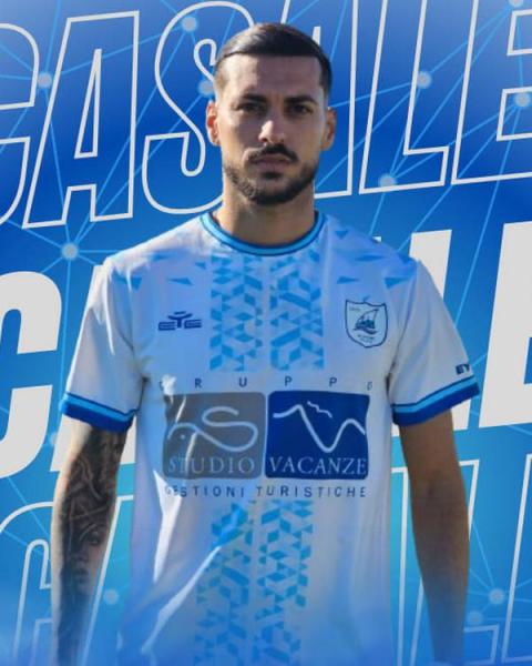 Vincenzo Casale, centrocampista, Budoni
