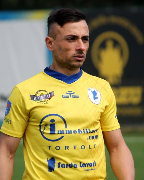 Alessandro Cadau, centrocampista, COS