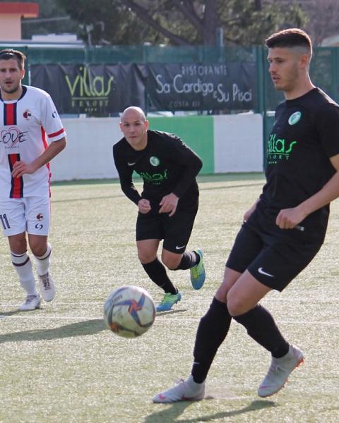 Antonio Mesina, attaccante, COS