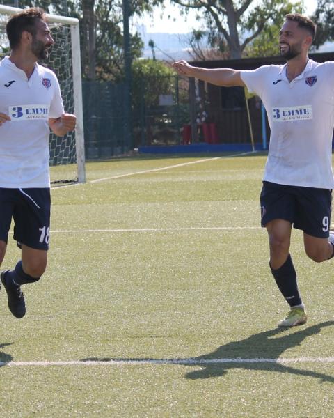 Alessio Figos, attaccante, Ferrini