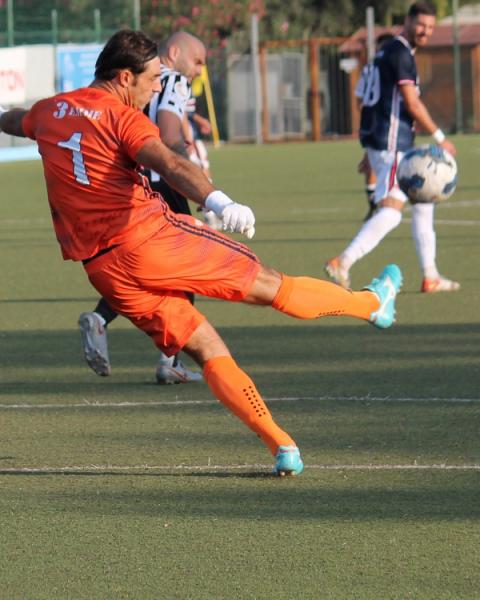 Marco Manis, portiere, Ferrini