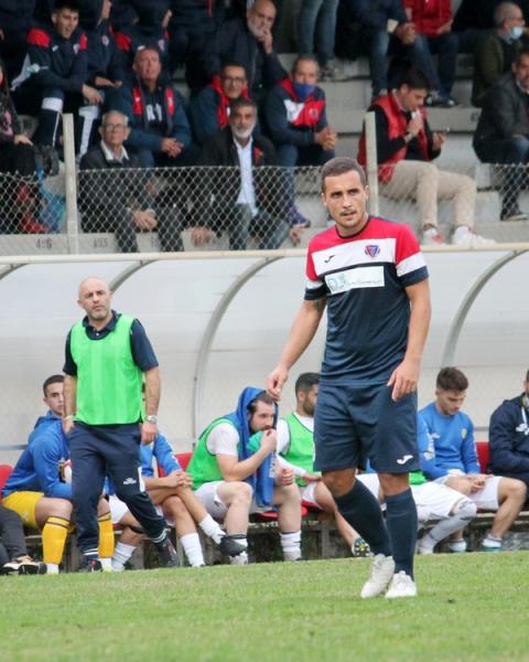 Alberto Usai, centrocampista, Ferrini