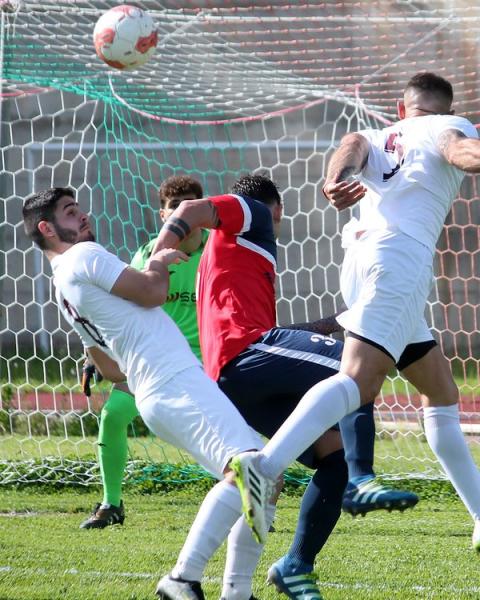 Bruno Floris, centrocampista, Arbus