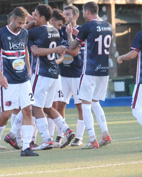 Alessio Figos, attaccante, Ferrini