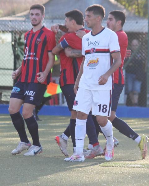 Mauricio Bringas, centrocampista, Iglesias