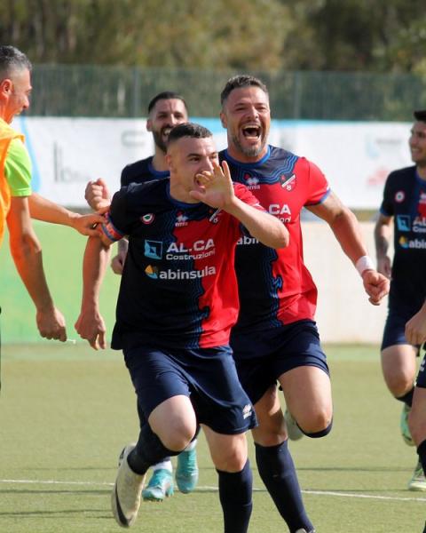 Domenico Saba, attaccante, Usinese