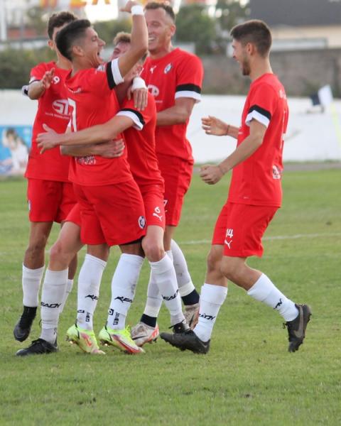 Ezequiel Cordoba, attaccante, Carbonia