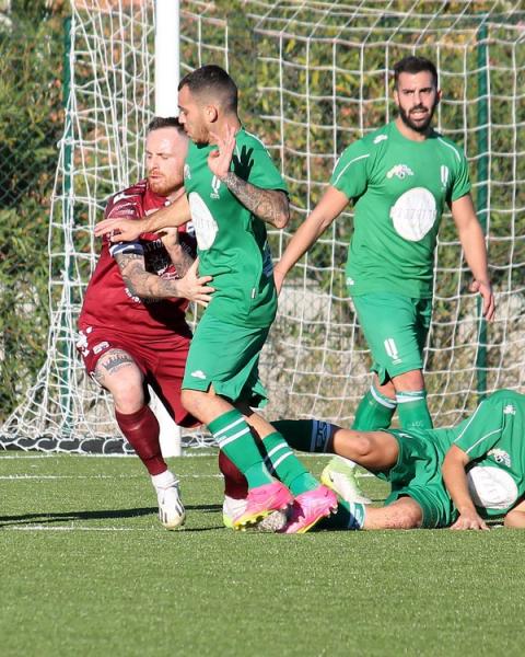 Luca Di Angelo, centrocampista, Bosa 