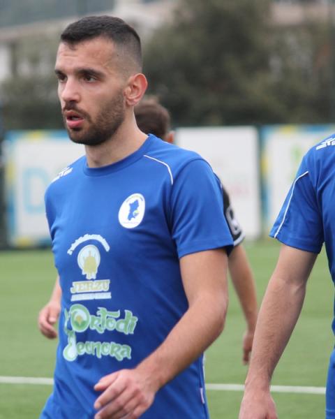 Pietro Ladu, centrocampista, COS