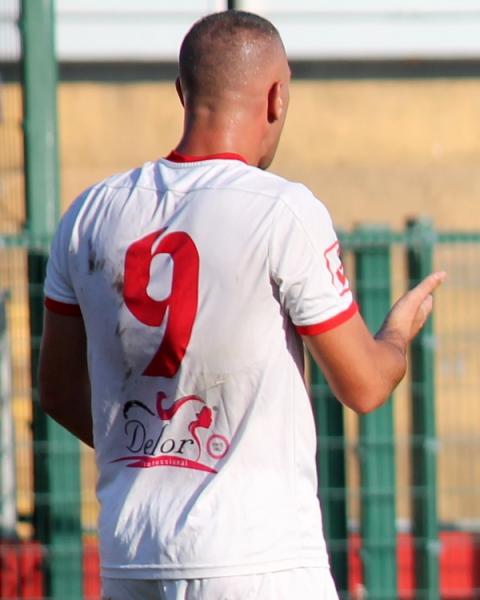 Simone Calaresu, attaccante, Tharros