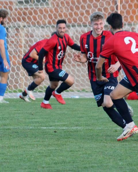 Wellinton Caverzan, attaccante, Iglesias