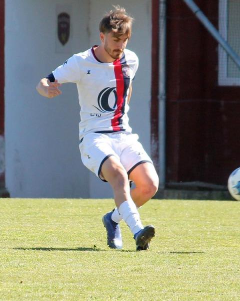 Lorenzo Isaia, centrocampista, Iglesias