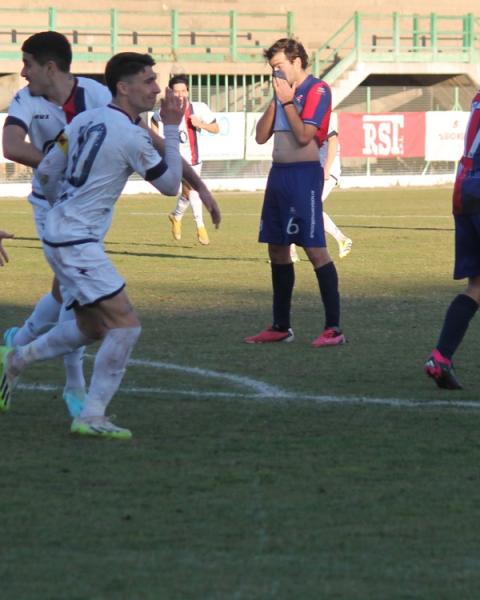 Gianluigi Illario, centrocampista, Iglesias