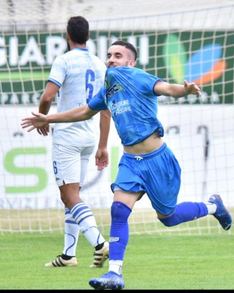 Kaio Piassi, attaccante, Latte Dolce